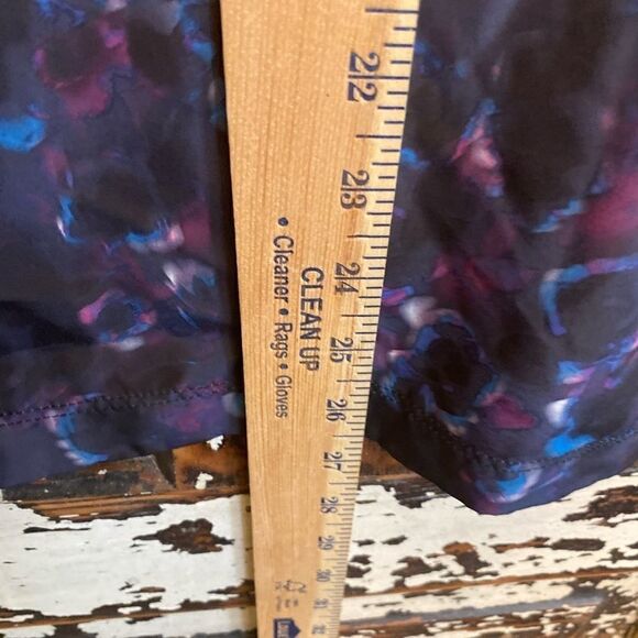 EUC women’s full zip hooded jacket. Size M. - Picture 5 of 6